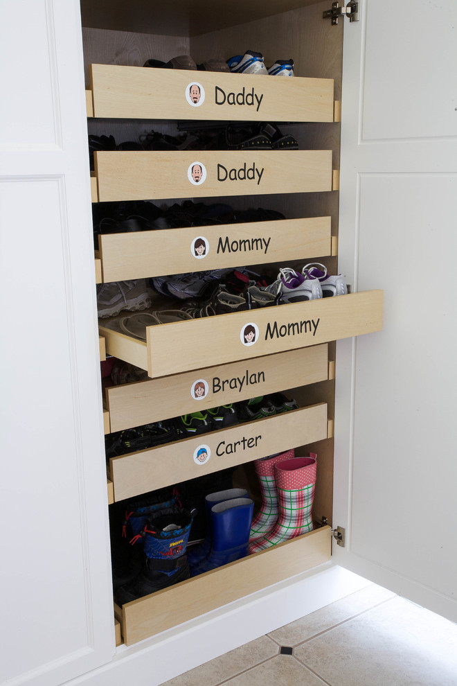 hanging shoe cabinet