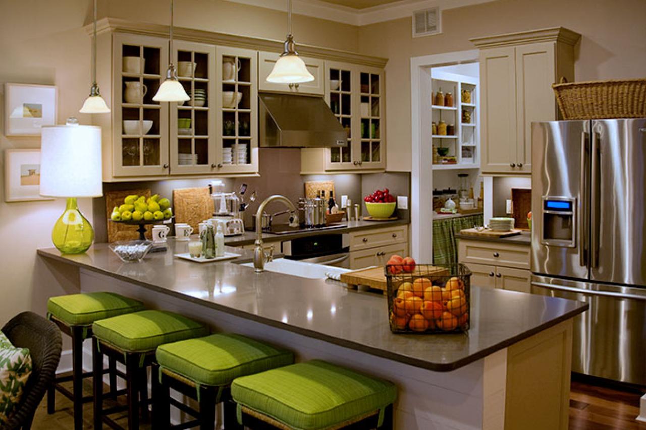 Country kitchen cabinets