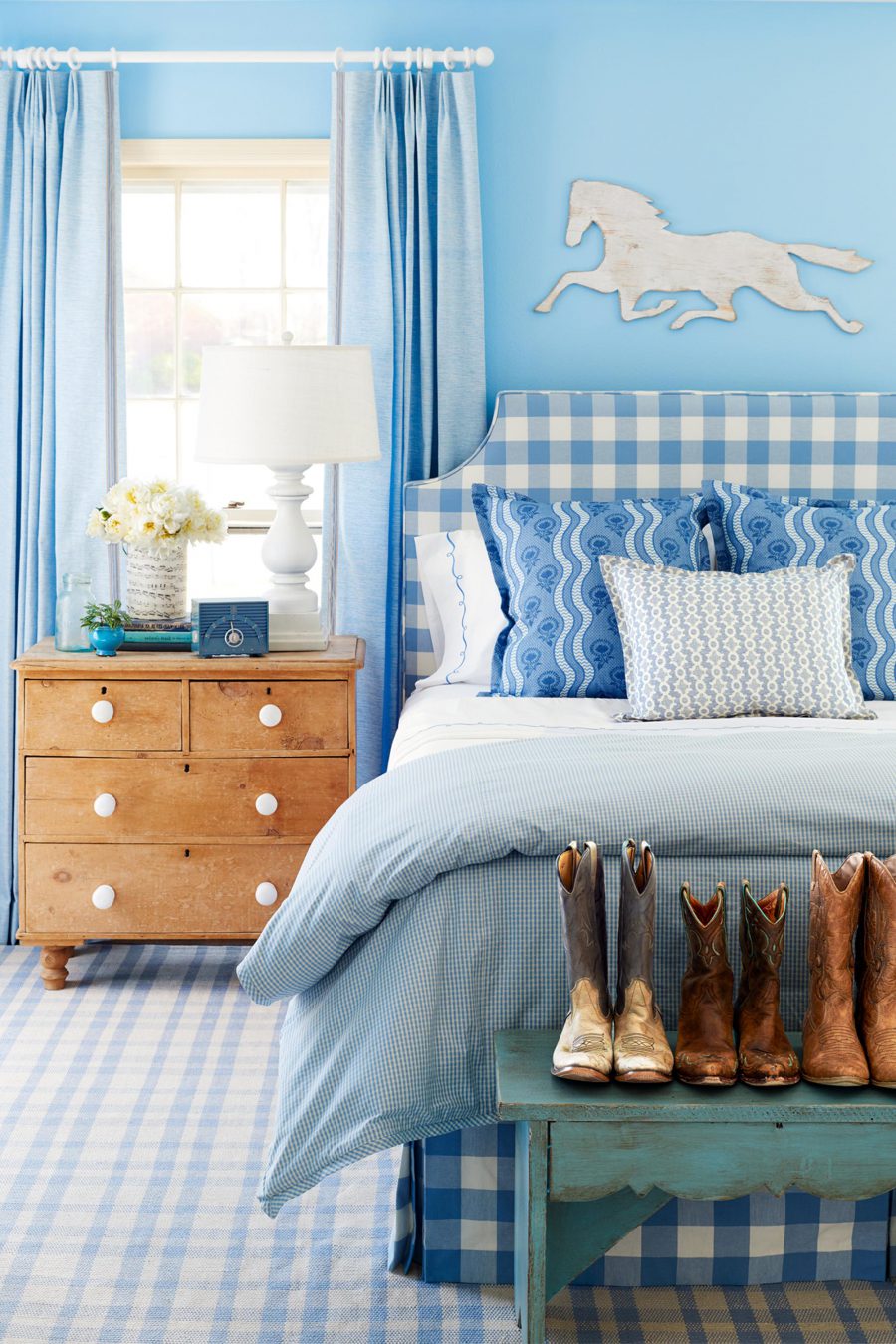 Light Blue Vintage Bedroom Decor