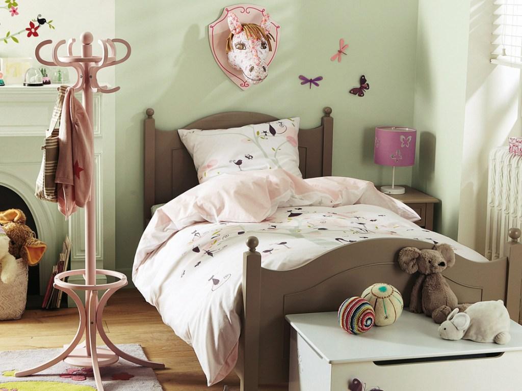 Vintage Bedroom Decorating Ideas For Children
