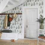 entry-farmhouse-with-traditional-wallpaper-rolls