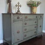 traditional-rustic-gray-furniture-designs-for-entryway-decoration