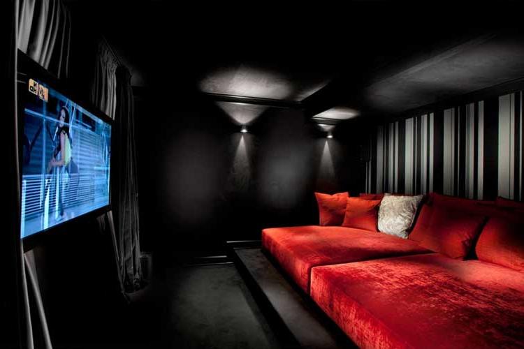 Black Color Entertainment Room Design