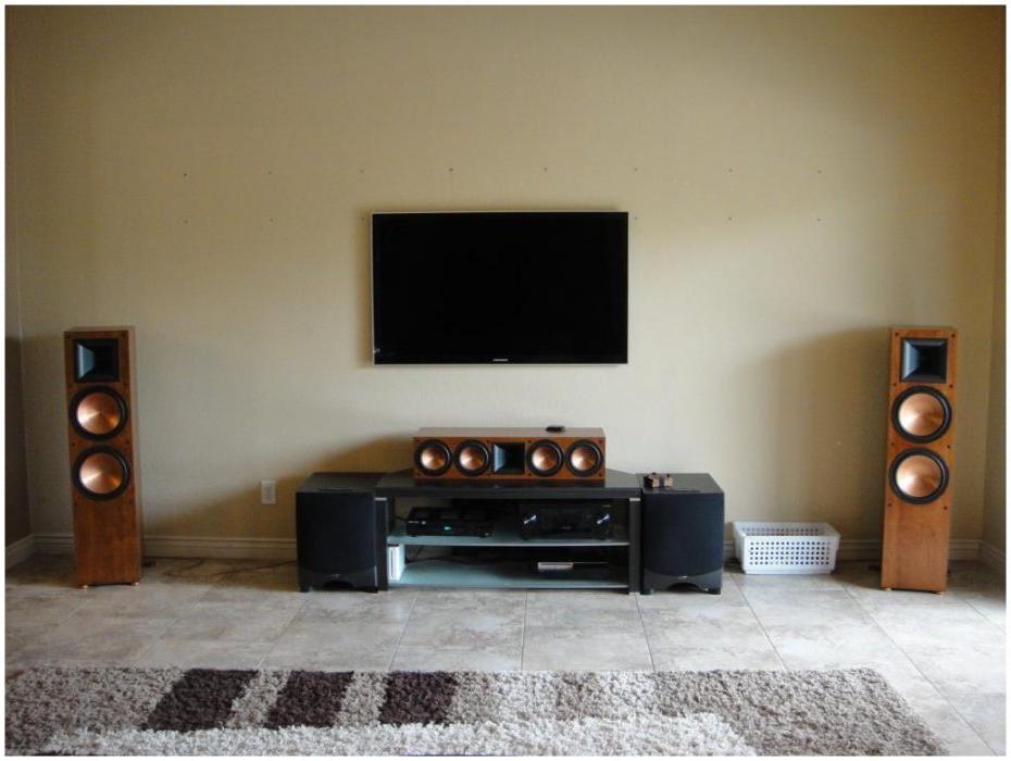 Simple Home Theatre Room