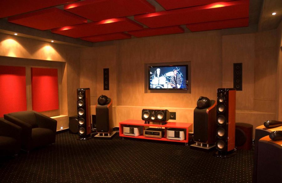 Stylish Home Theater Design With Wooden Wall