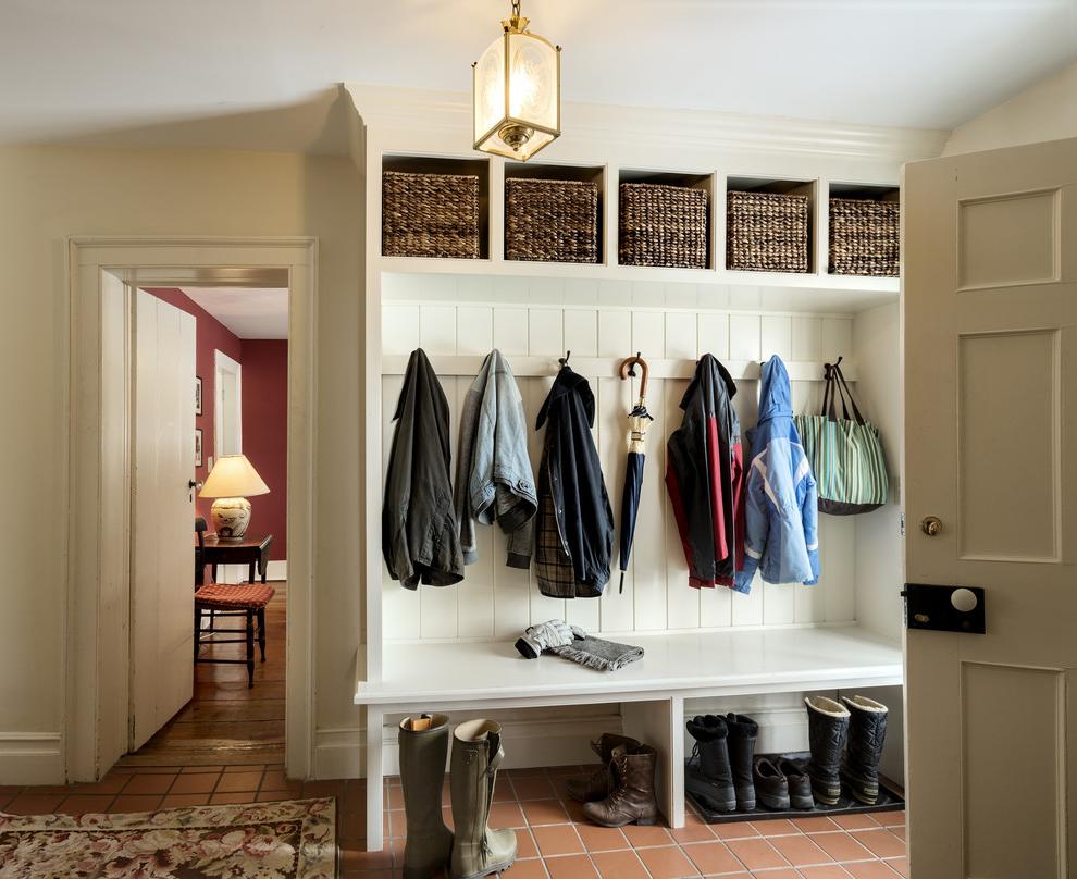 mudroom entryway furniture.