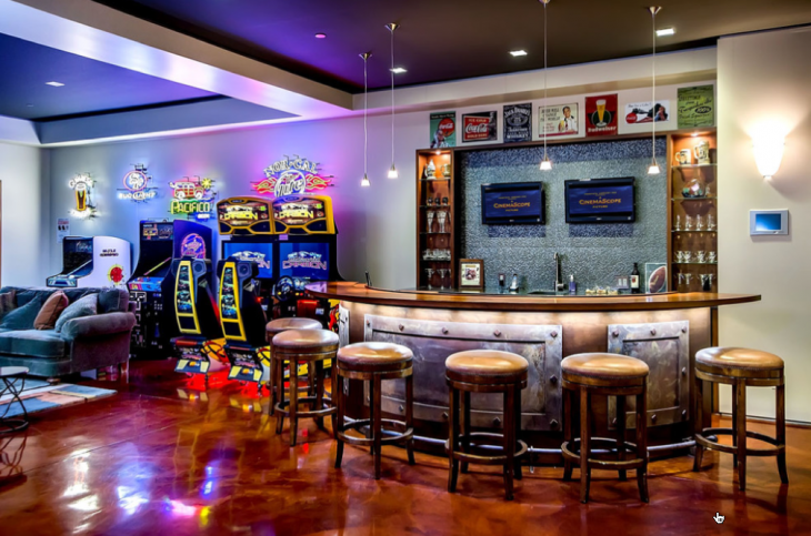 An excellent man cave bar design