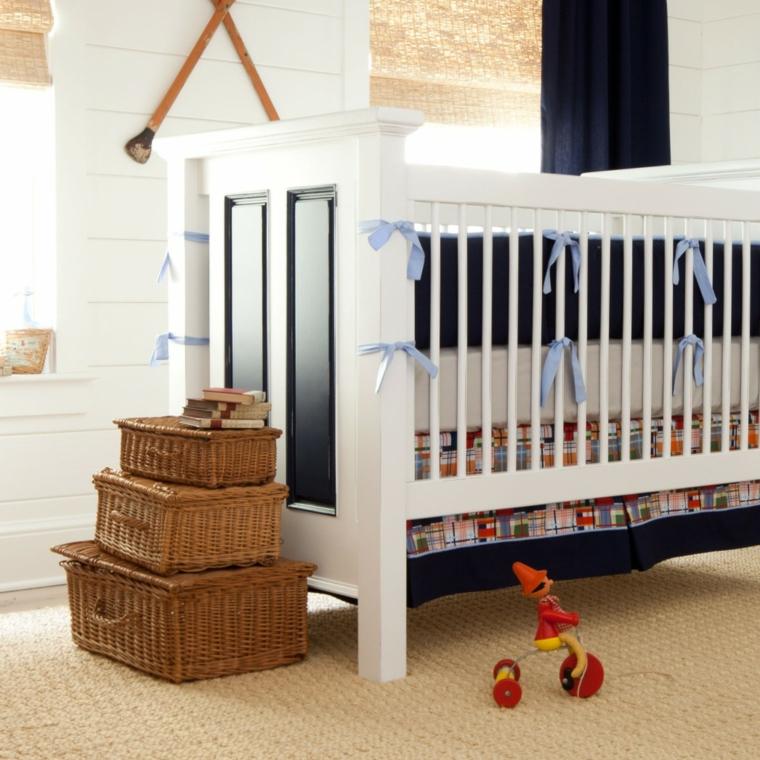 Ideas of different size baskets in the baby's room