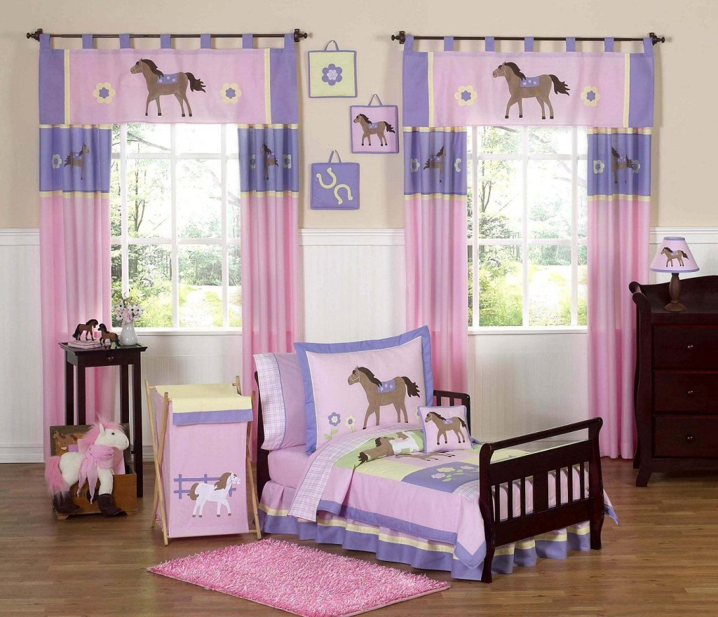 Toddler Bedroom Curtains.