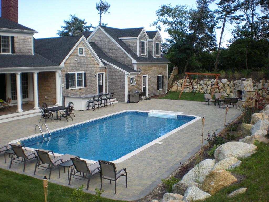 nice backyard pool