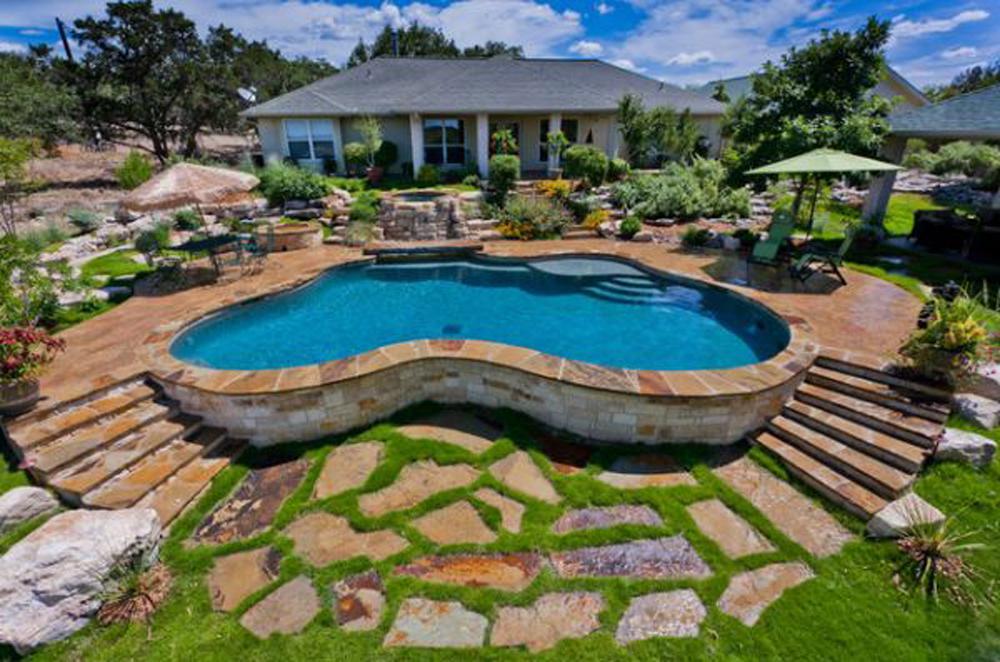 contemporary backyard pool design