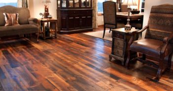 22 Amazing Laminate Hardwood Flooring Ideas and Designs antique barn oak laminate flooring