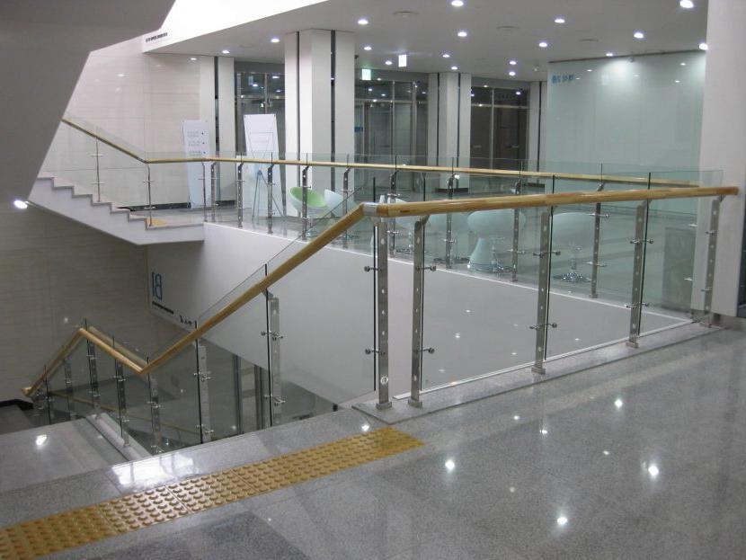 Commercial Interior Glass Railings 