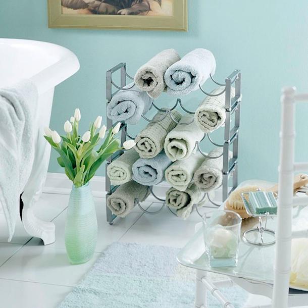 Towel storage rack