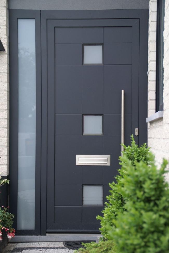 Entrance steel doors