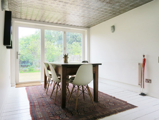 French windows in the design of the dining room