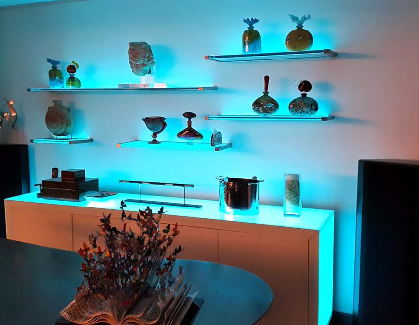 30 Best Glass Shelf Ideas Bring Sophistication To Your Home Interior