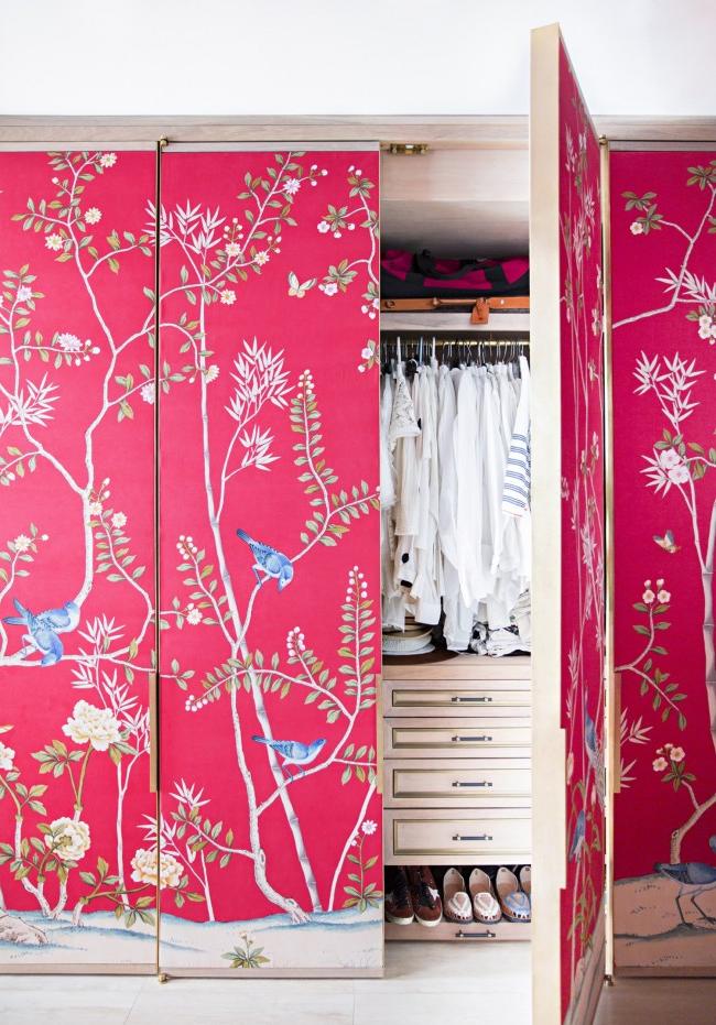 Pasting wardrobe doors with fabric wallpaper