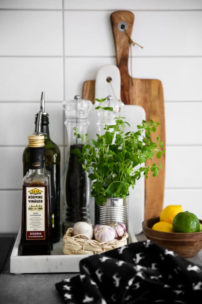 small country kitchen storage ideas