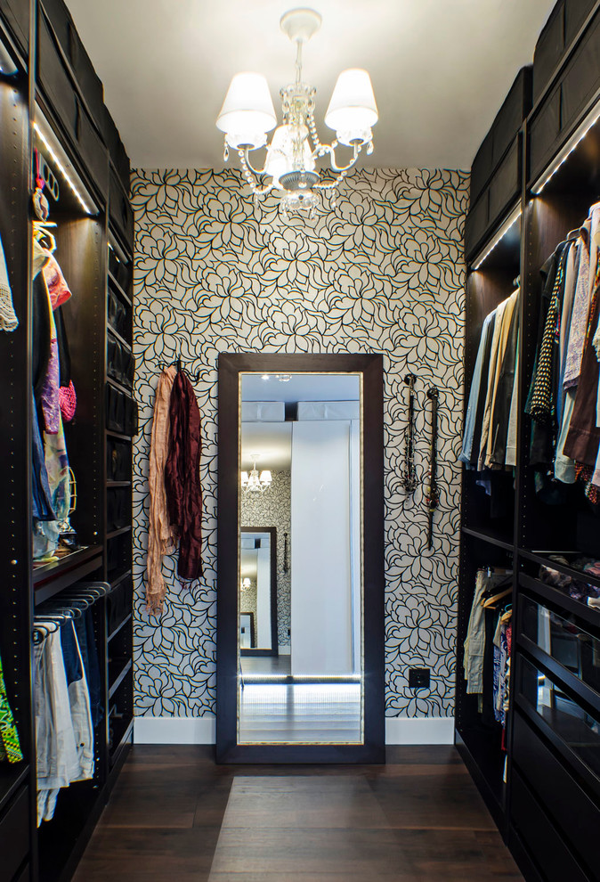 walk in wardrobe for small rooms