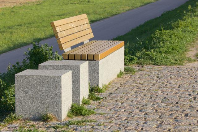 BENCH