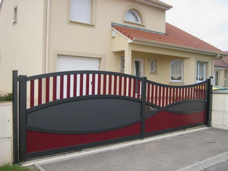 Electric sliding gate