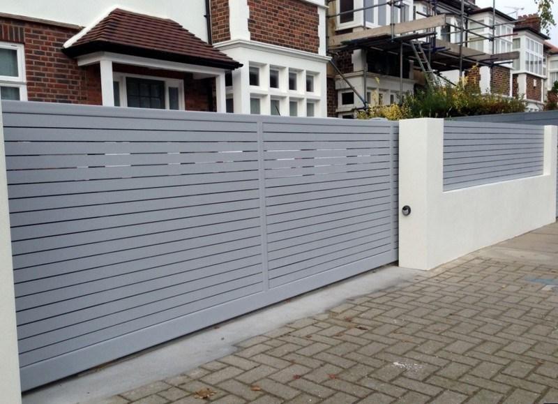 Sliding automatic gates