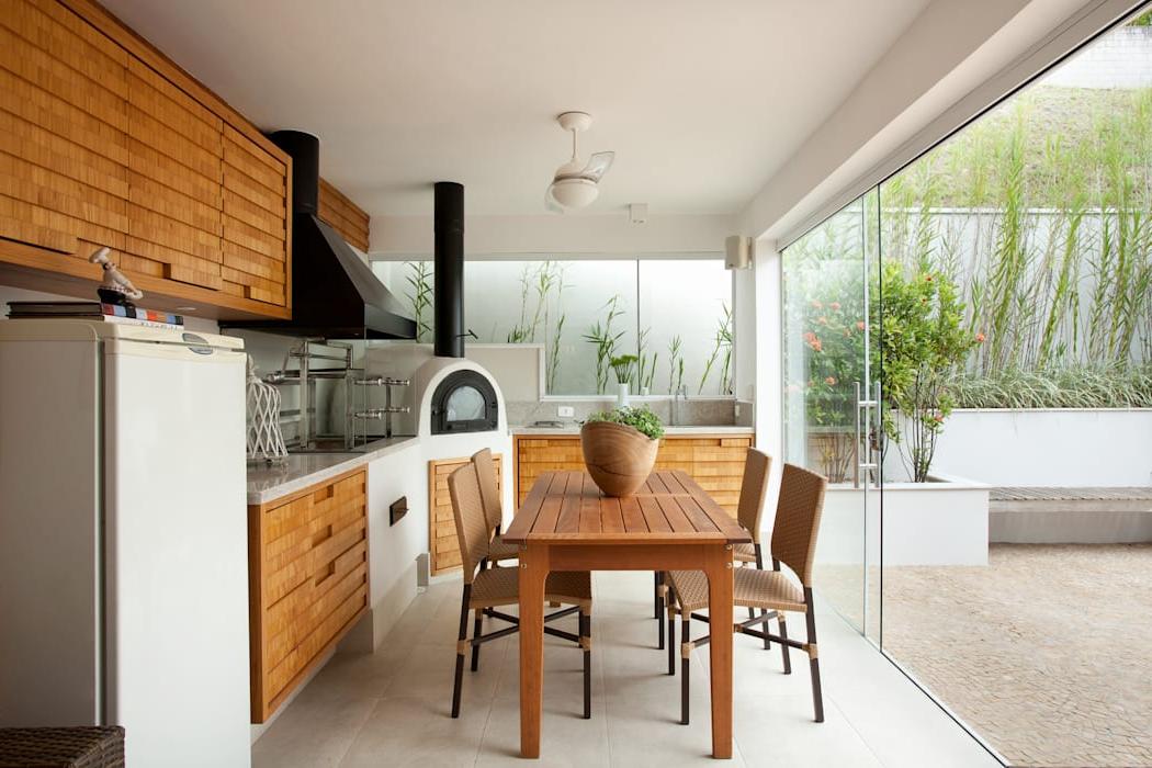 Kitchen and patio together