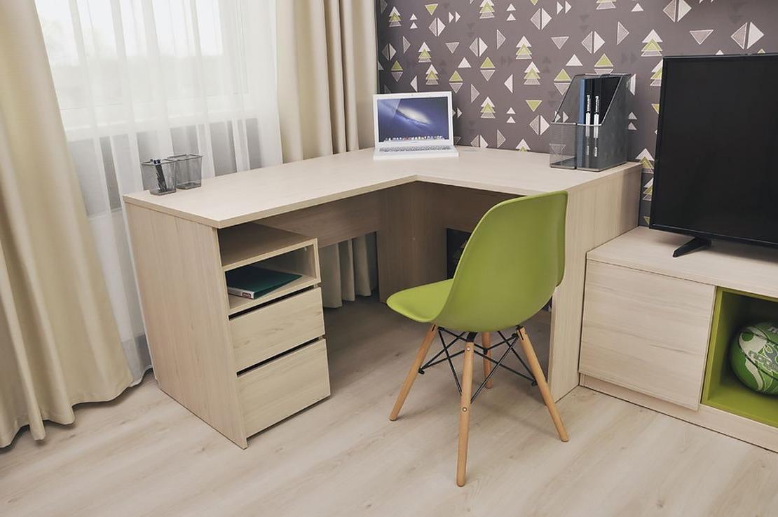 corner desk in living room