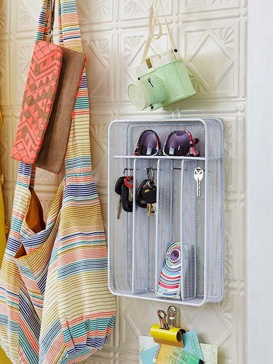 Cutlery tray as a wall key holder