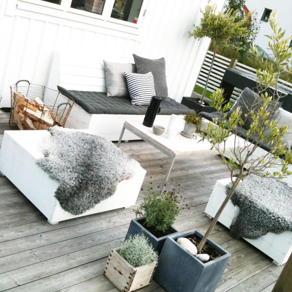 24 Ways To Use Terrace Board In Your Home - InteriorSherpa