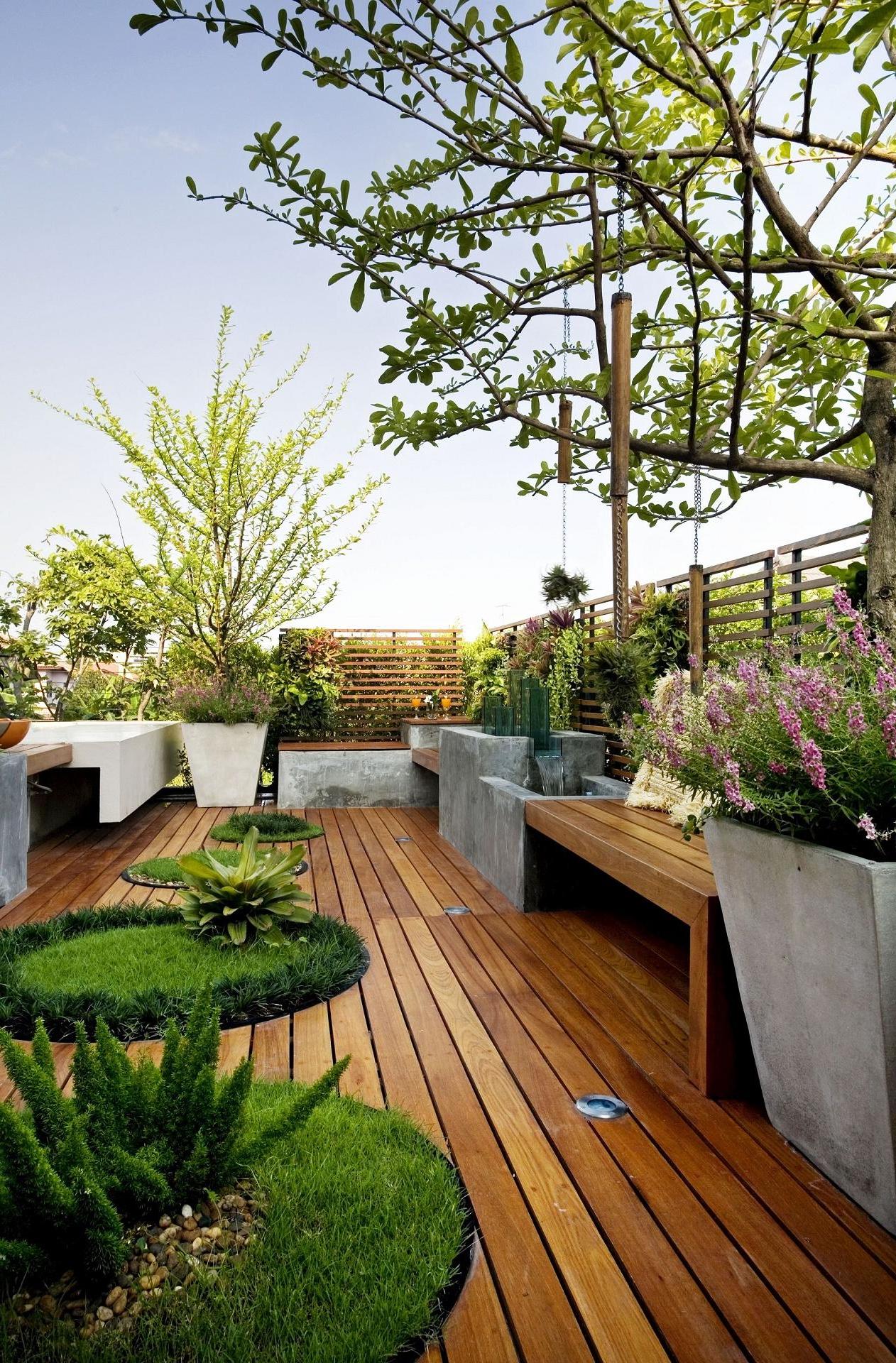 Interesting natural wood courtyard