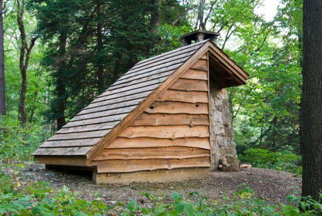 Unedged board shed (slab)