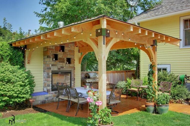 dining table under patio