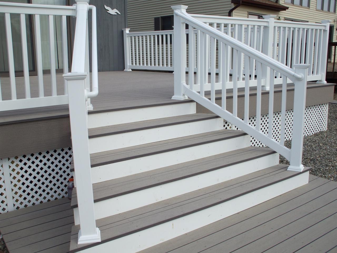 porch should not only have a perfect and beautiful appearance, but also fit in and concisely with the overall exterior of the building and the backyard.