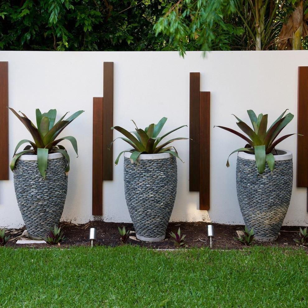 Pebbled Triple Flower Pots and Planters