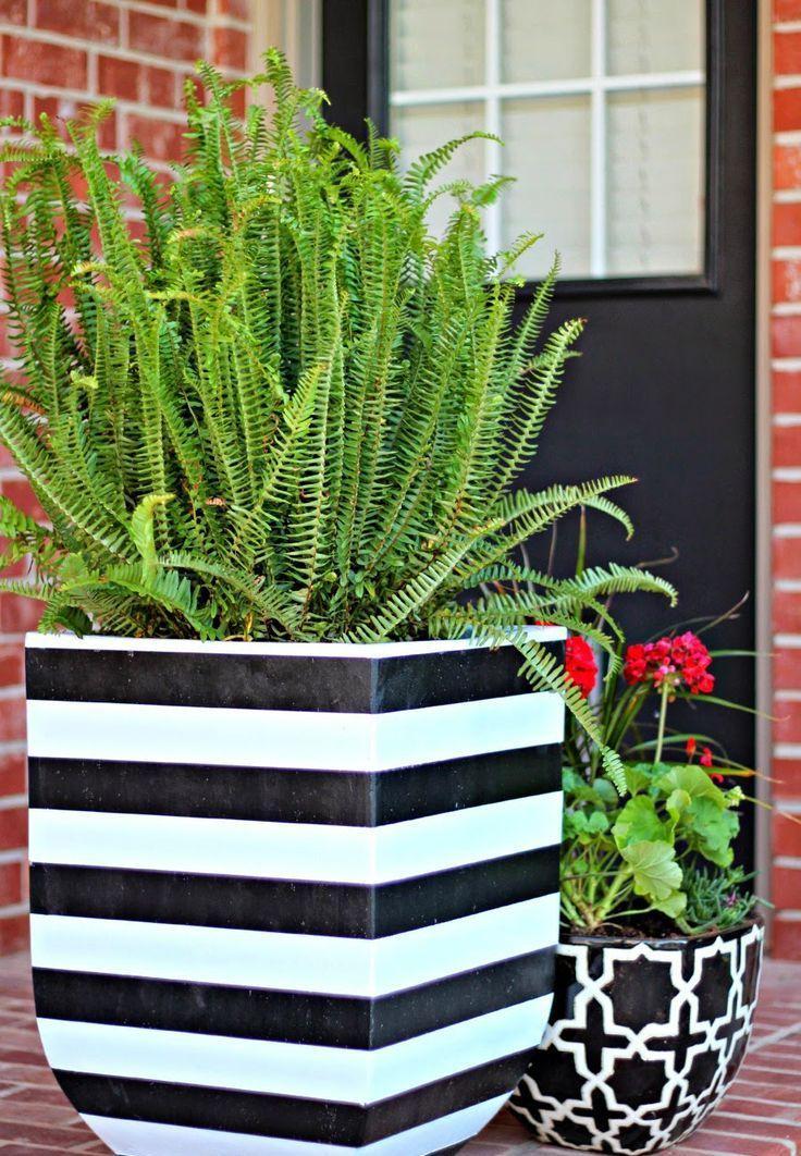 Funny black and white ceramic pots