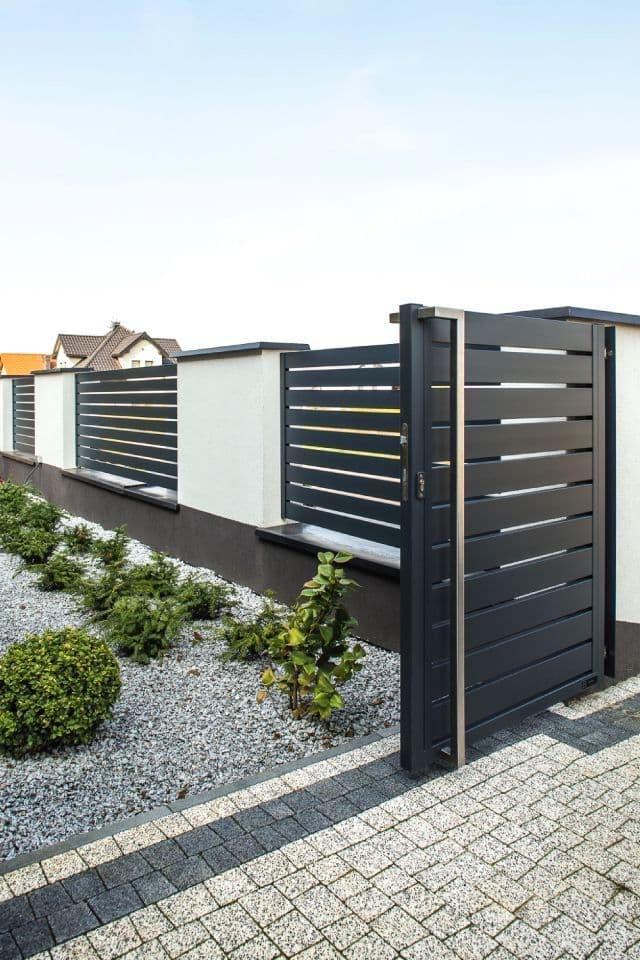 Polymer composite fences are durable and very beautiful.