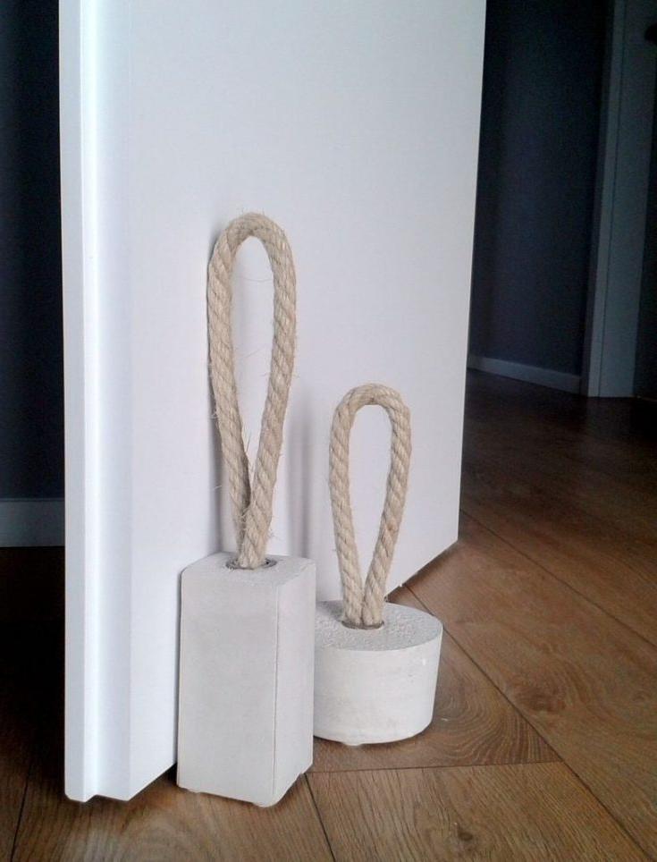 ROPE & CONCRETE DOOR STOPPERS