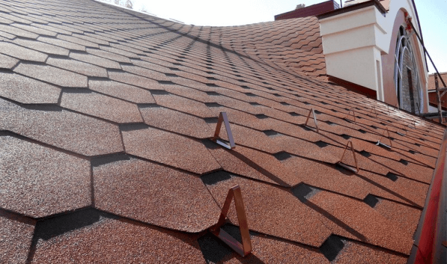 Hexagonal bitumen shingles