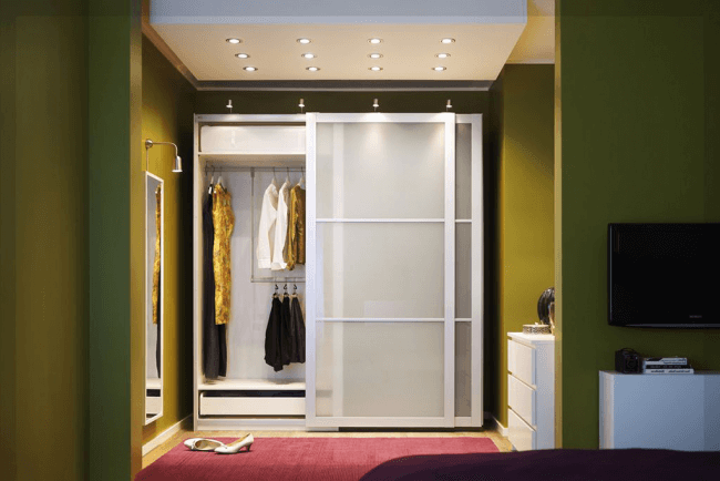 A great solution for a small hallway