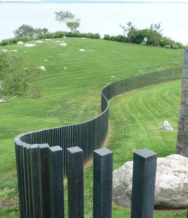 Figured picket fence