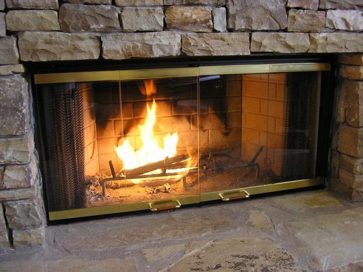 Glass fireplace mantel design