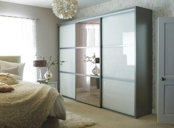 33 Sliding Wardrobes That Free Your Living Space - InteriorSherpa