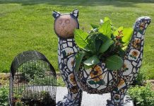 Mosaic is a great solution for garden sculpture decoration